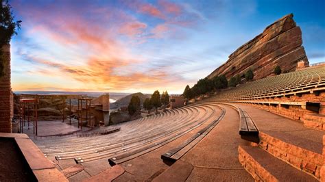 Red Rocks announces 'Sessanta' tour dates, Riley Green concert in 2024